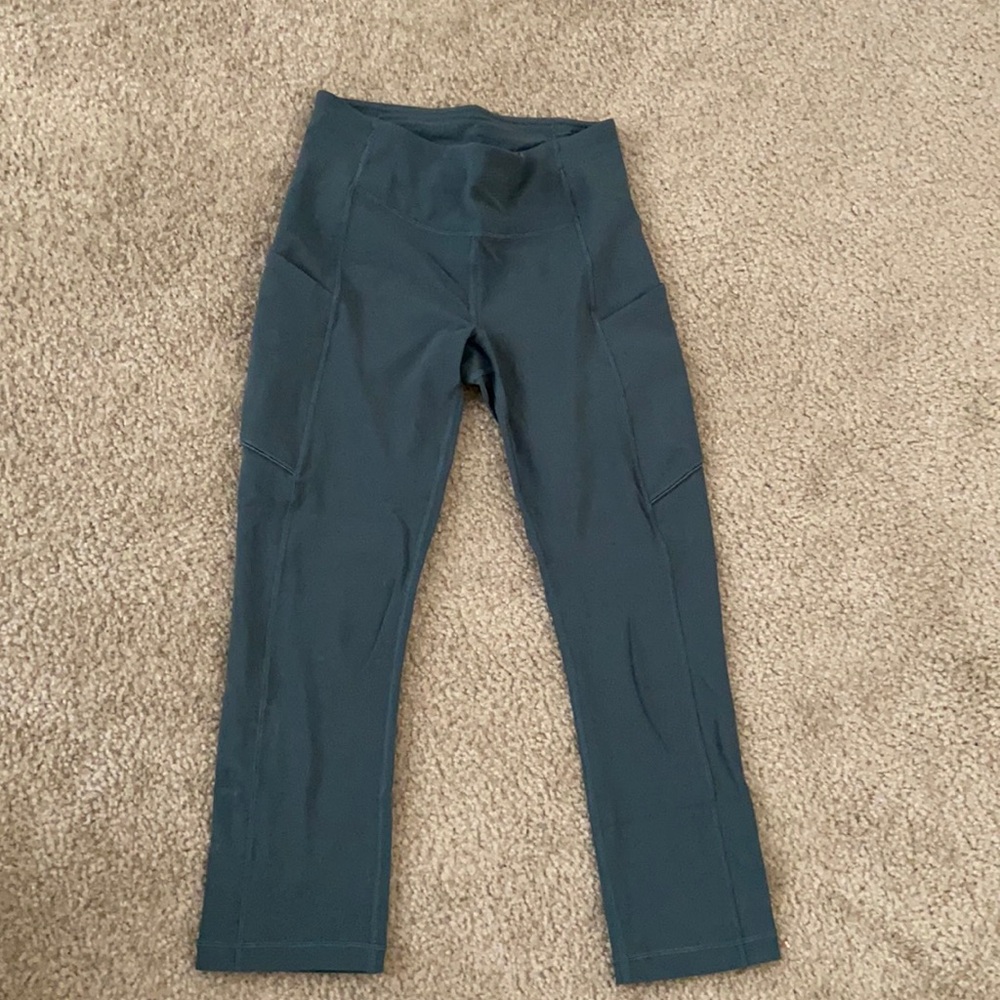 Lululemon cropped olive leggings